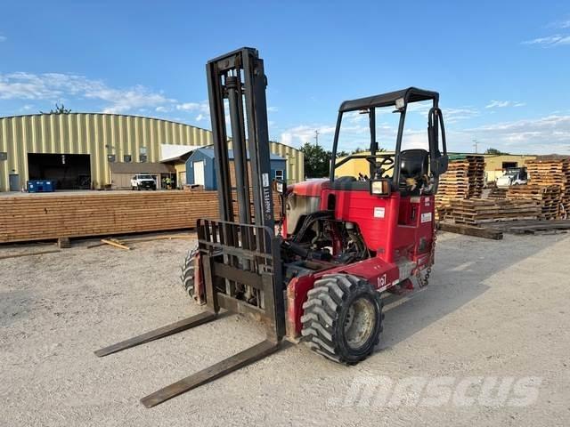 Moffett M70 Empilhadores de montagem em camião