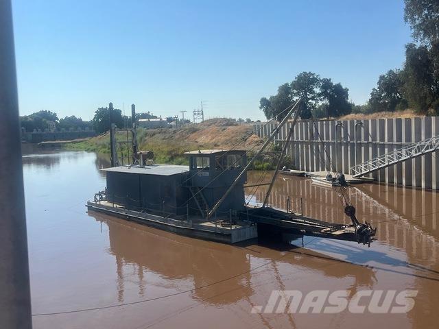  Moore Batelőes / barcaças