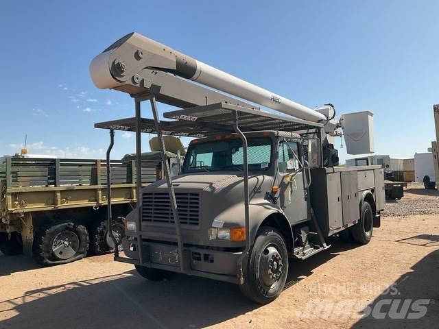 Navistar 4700 Plataformas aéreas montadas em camião