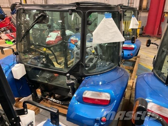 New Holland  Cabines e interior