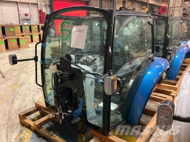 New Holland  Cabines e interior