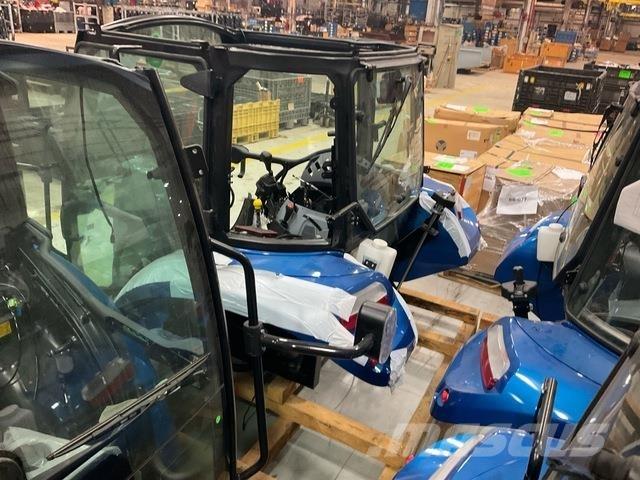 New Holland  Cabines e interior