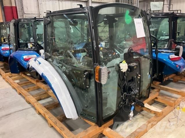 New Holland  Cabines e interior
