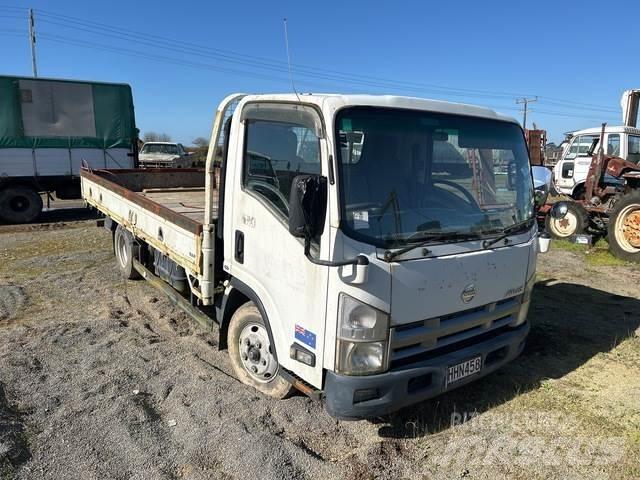 Nissan Atlas Camiões estrado/caixa aberta