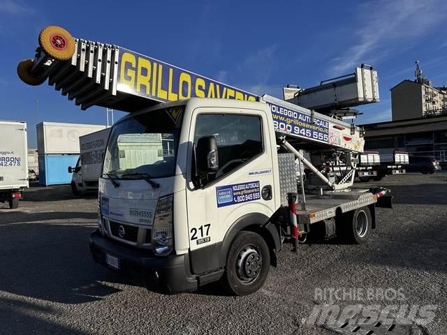 Nissan NT400 Plataformas aéreas montadas em camião