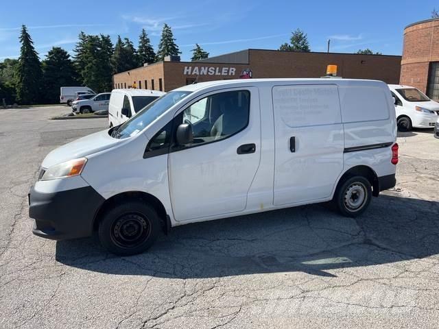 Nissan NV200 Carrinhas de caixa fechada