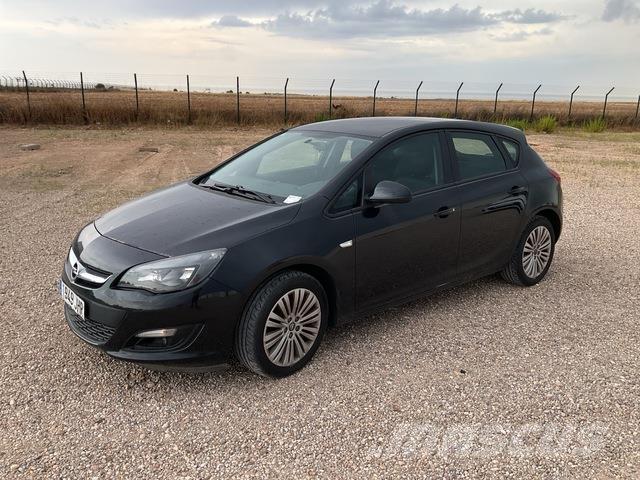 Opel Astra Automóvel