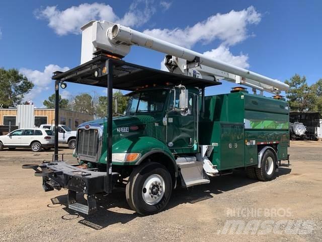 Peterbilt  Plataformas aéreas montadas em camião