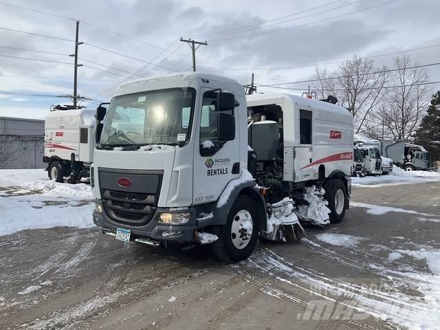 Peterbilt 220 Camiões varredores