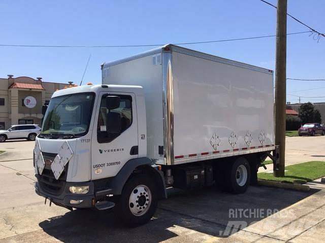 Peterbilt 220 Caminhões de caixa fechada