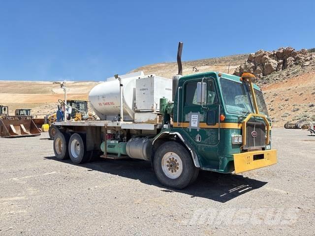 Peterbilt 320 Camiões-cisterna