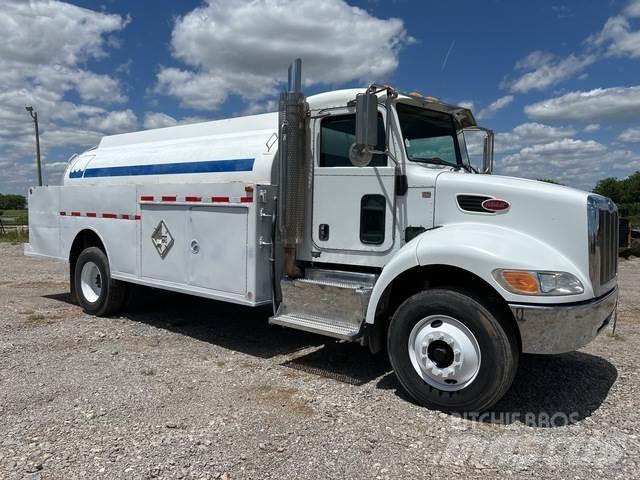 Peterbilt 337 Camiões-cisterna
