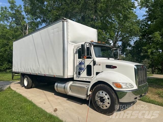 Peterbilt 337 Caminhões de caixa fechada