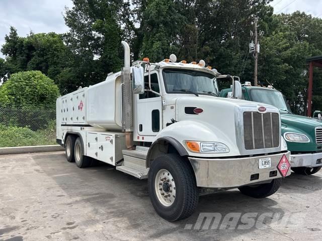 Peterbilt 348 Camiões-cisterna
