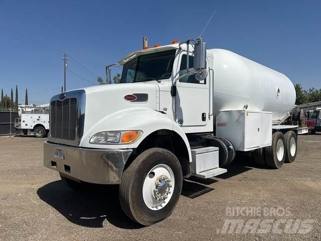 Peterbilt 382 Camiões-cisterna
