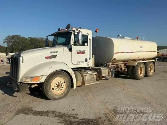 Peterbilt 386 Auto-tanques