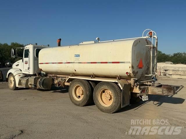 Peterbilt 386 Auto-tanques