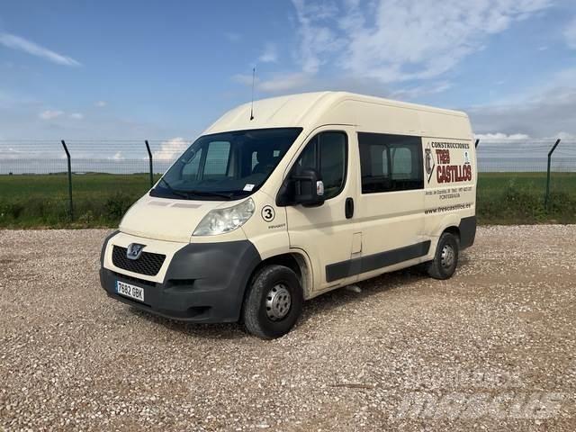 Peugeot Boxer Caminhões de caixa fechada