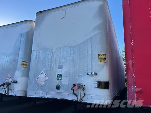  Pines Reboques de caixa fechada