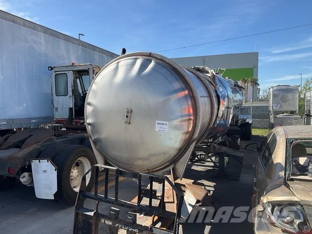 Polar  Reboques cisterna