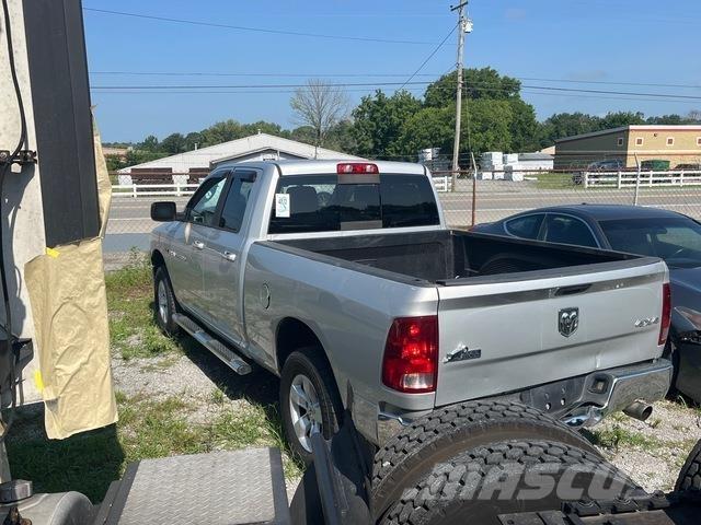 RAM 1500 Pick up de caixa aberta