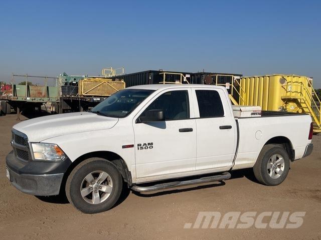 RAM 1500 Pick up de caixa aberta