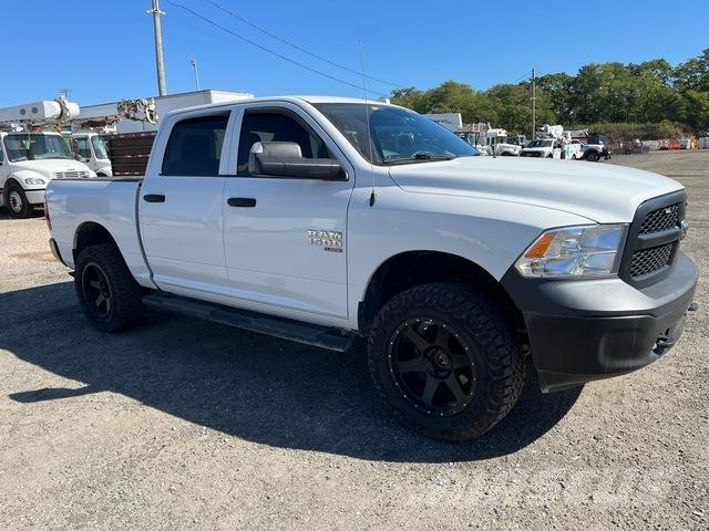 RAM 1500 Pick up de caixa aberta