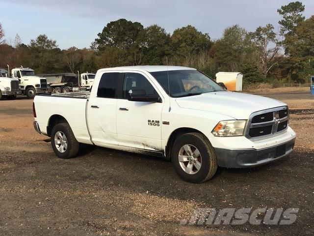RAM 1500 Pick up de caixa aberta