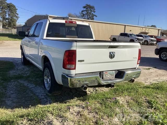 RAM 1500 ST Outros