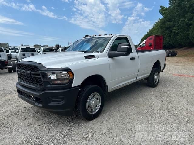 RAM 2500 Outros