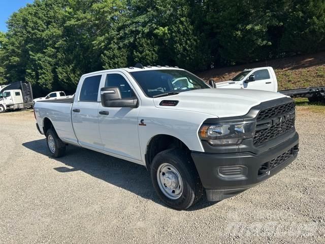 RAM 2500 Outros