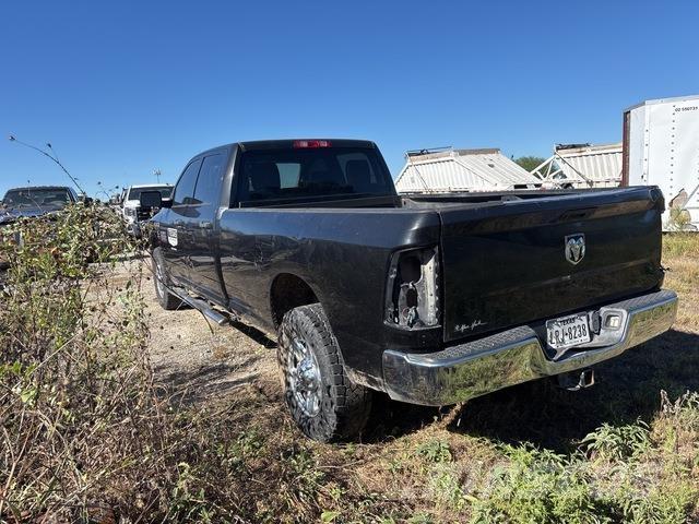 RAM 2500 Pick up de caixa aberta