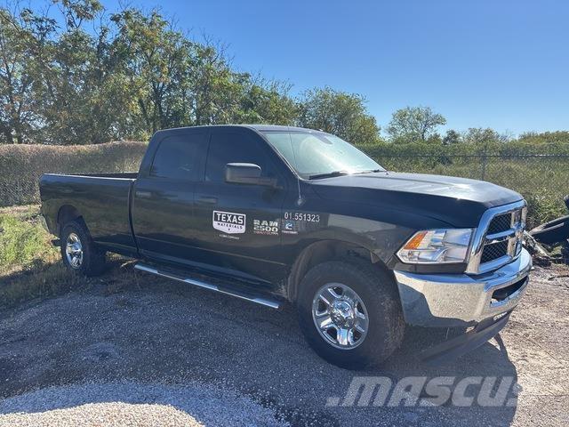 RAM 2500 Pick up de caixa aberta