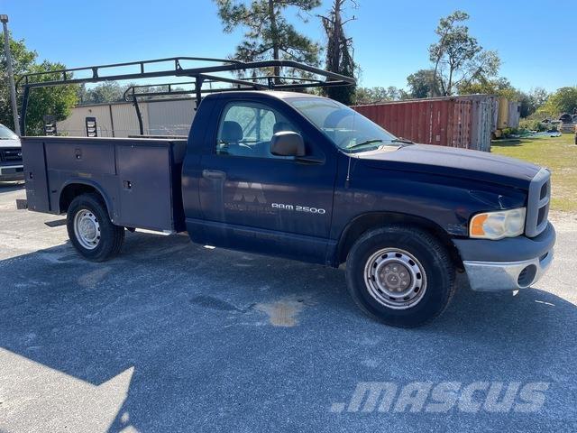 RAM 2500 Pick up de caixa aberta