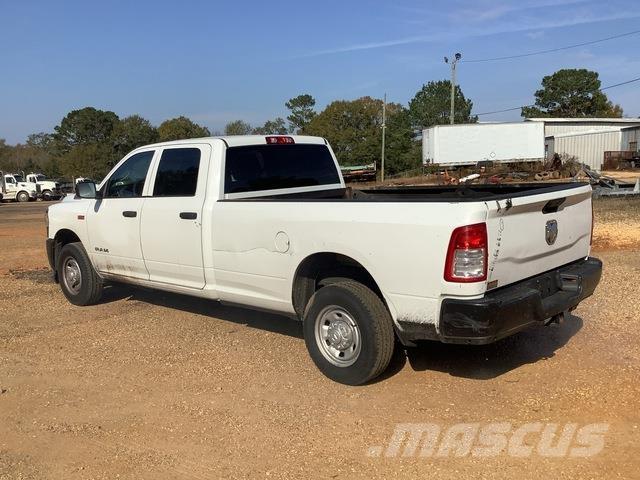 RAM 2500 Pick up de caixa aberta