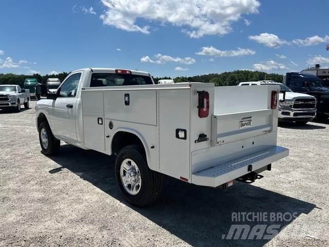 RAM 3500 Pick up de caixa aberta