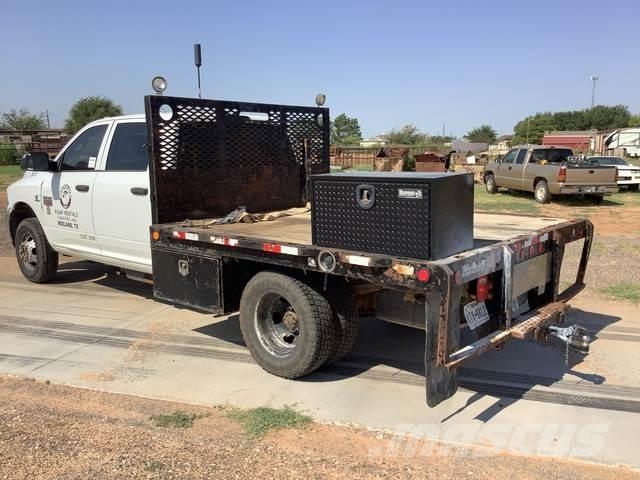RAM 3500 Camiões estrado/caixa aberta