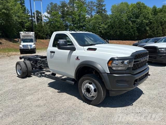 RAM 5500 Cabines e interior