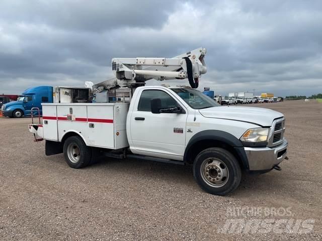 RAM 5500 Plataformas aéreas montadas em camião