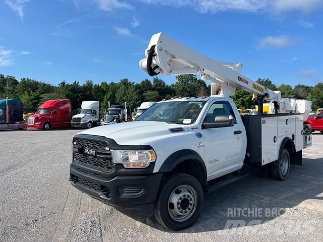 RAM 5500 Plataformas aéreas montadas em camião