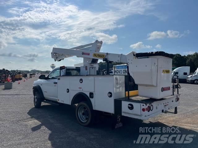RAM 5500 Plataformas aéreas montadas em camião