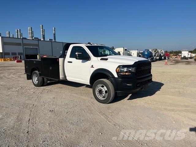RAM 5500 Camiões estrado/caixa aberta