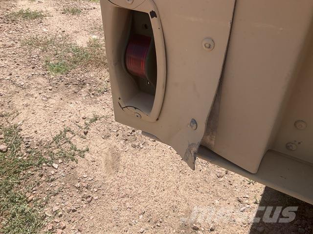  Raytheon M1101 Outros Reboques