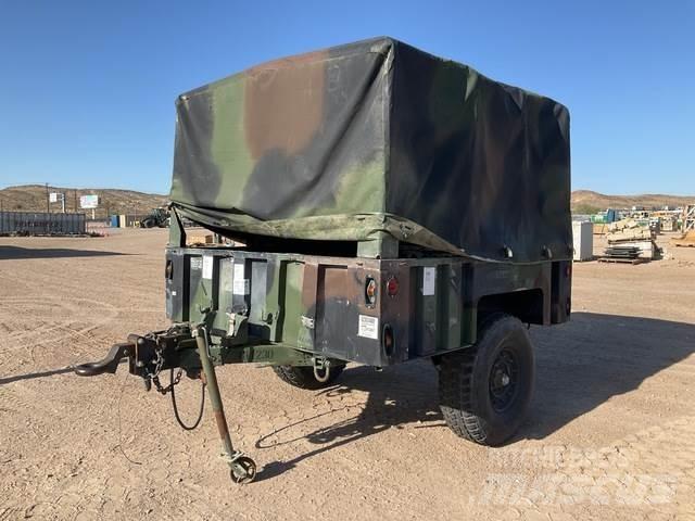  Raytheon M1102 Outros Reboques
