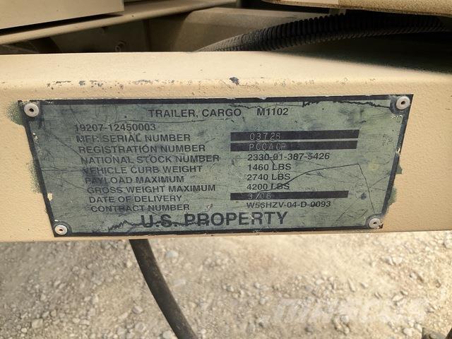  Raytheon M1102 Outros Reboques