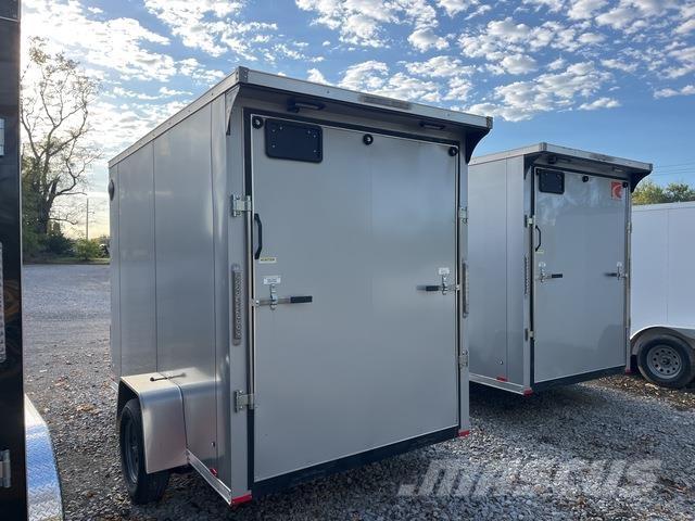 RC  Reboques de caixa fechada