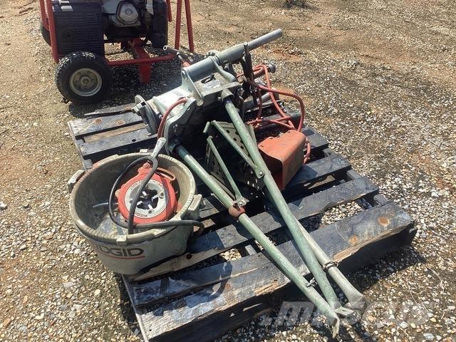  Ridgid 300 Construção - Outros

