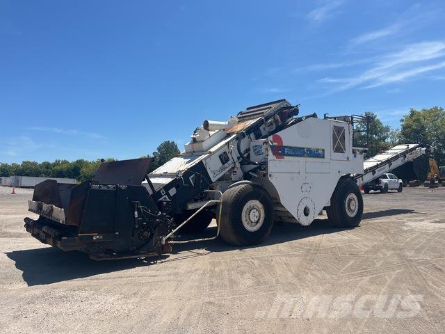 Roadtec SB2500 Veículos transporte material