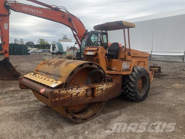 Sakai SV70TF Cilindros Compactadores monocilíndricos