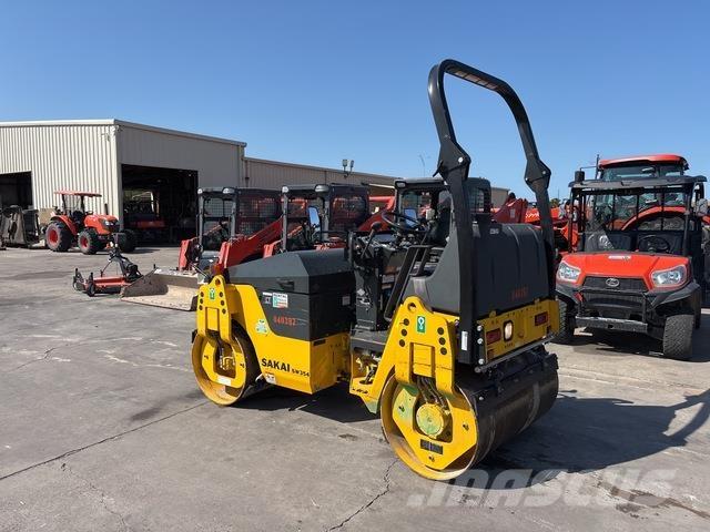 Sakai SW354 Cilindros Compactadores monocilíndricos